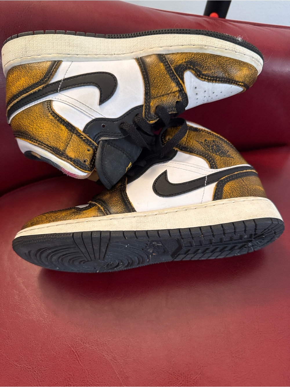 Nike Air Jordan 1 Kids Size 4Y